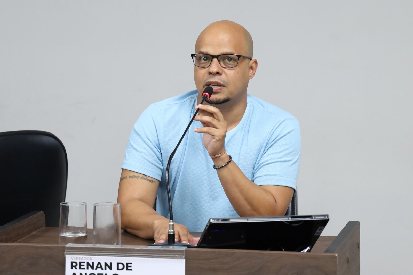 Renan de Angelo pede manutenção em praça esportiva no Parque da Liberdade