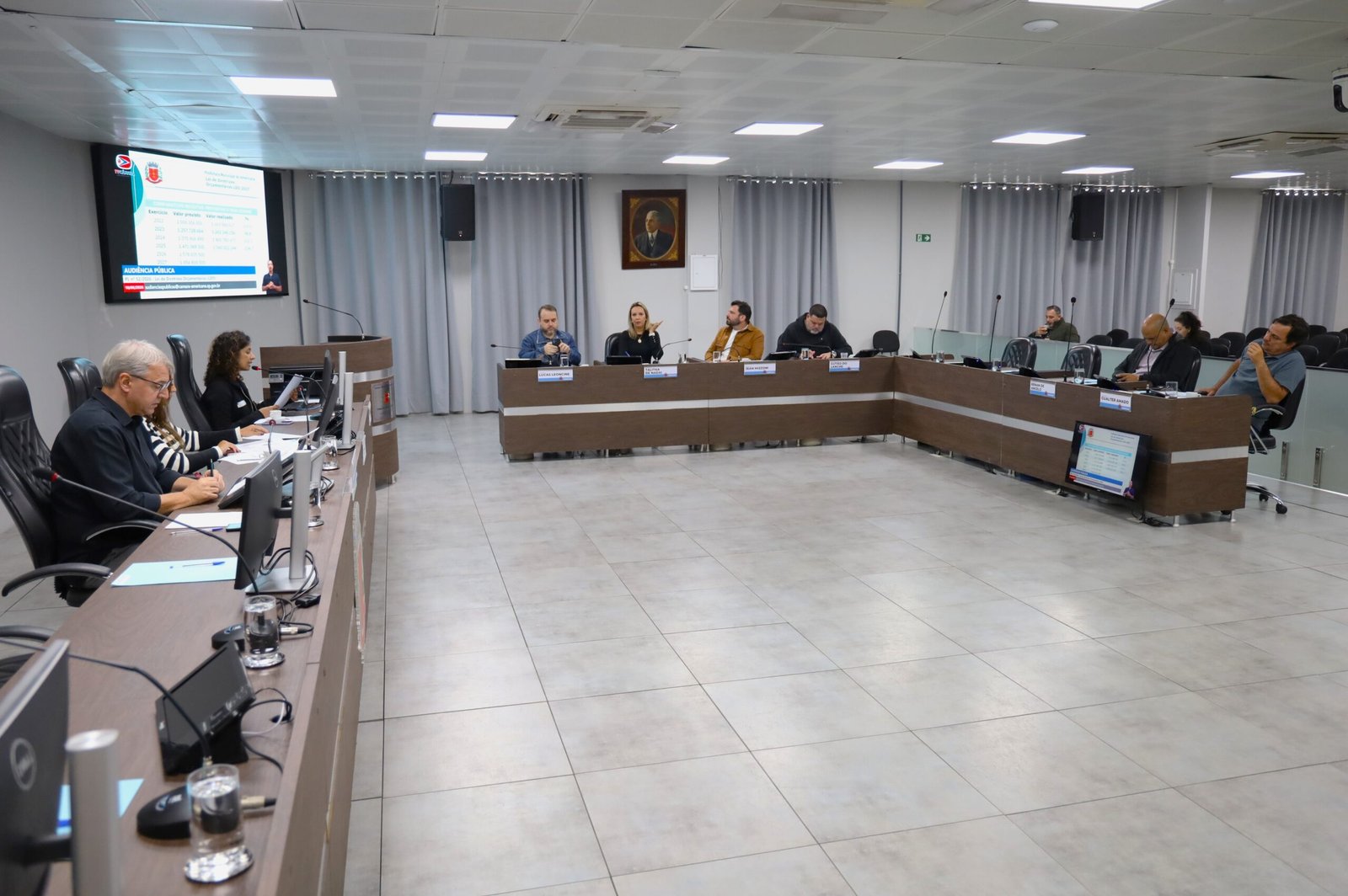 Projeto que define diretrizes orçamentárias de 2027 é discutido em audiência pública na Câmara