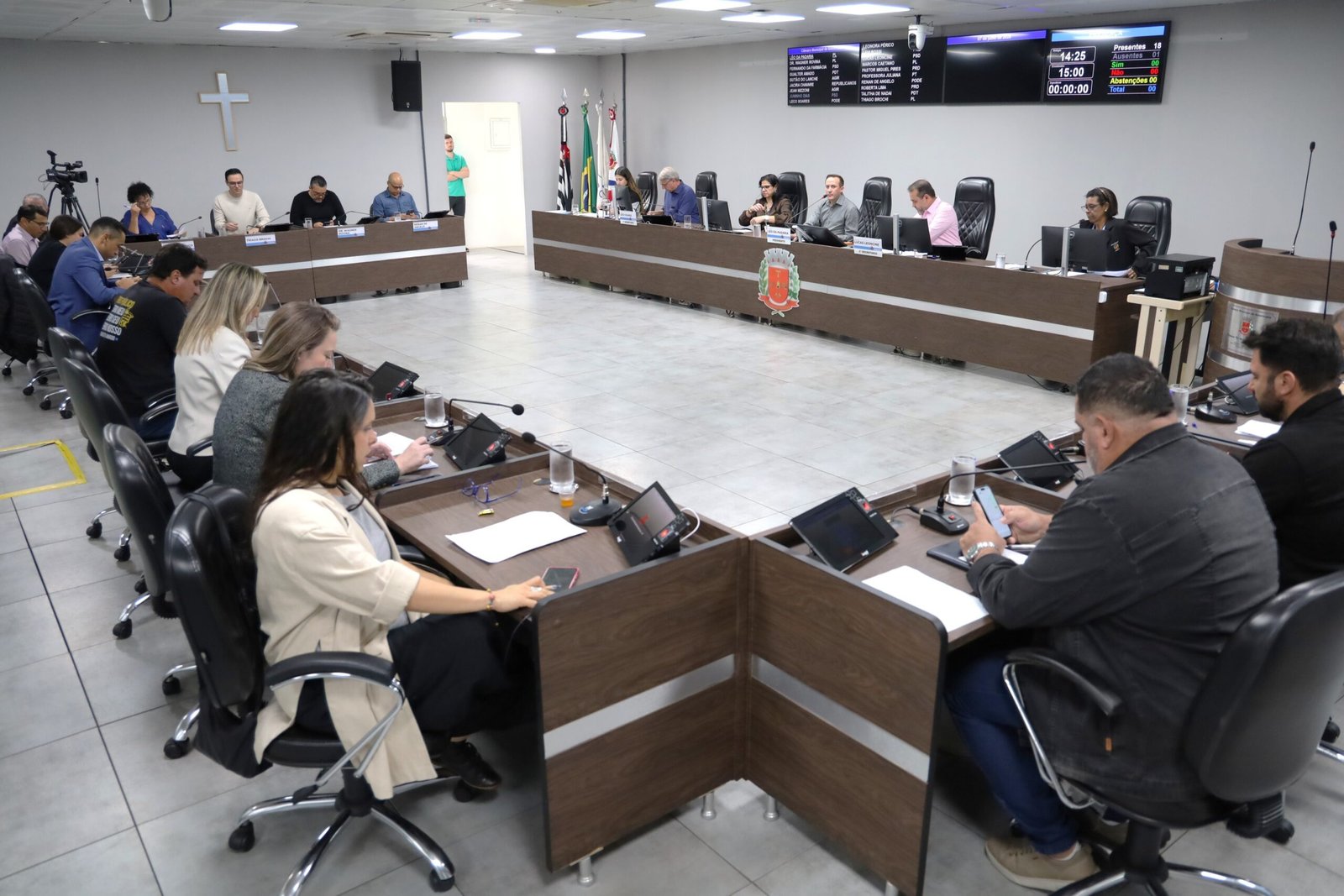 Vereadores aprovam 40 proposituras durante sessão ordinária desta terça-feira (07)