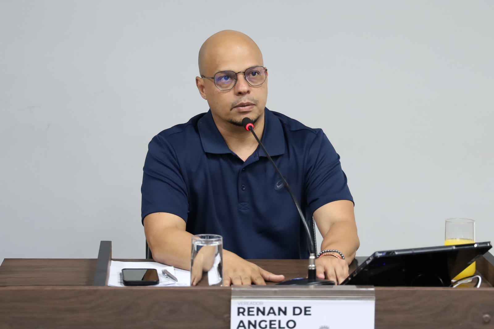 Renan de Angelo cobra cronograma sobre tratamento de esgoto e qualidade da água na ETE Praia Azul