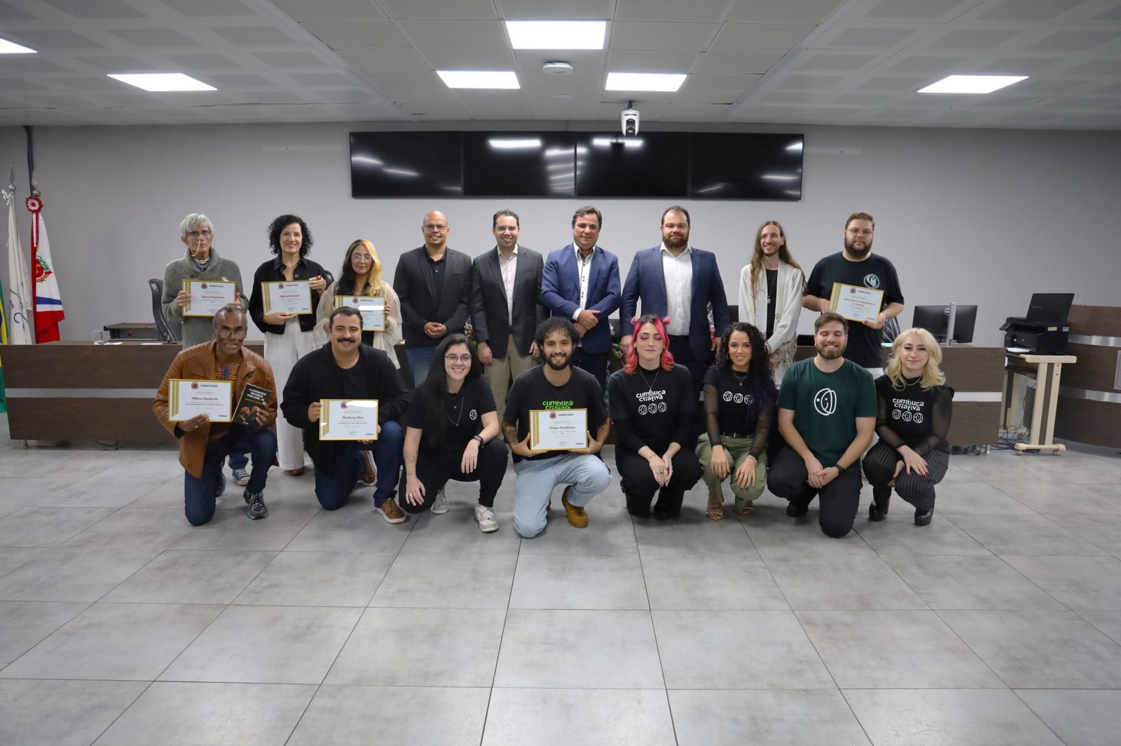 Prêmio Destaques Culturais do Ano 2026 é entregue pela Câmara em sessão solene