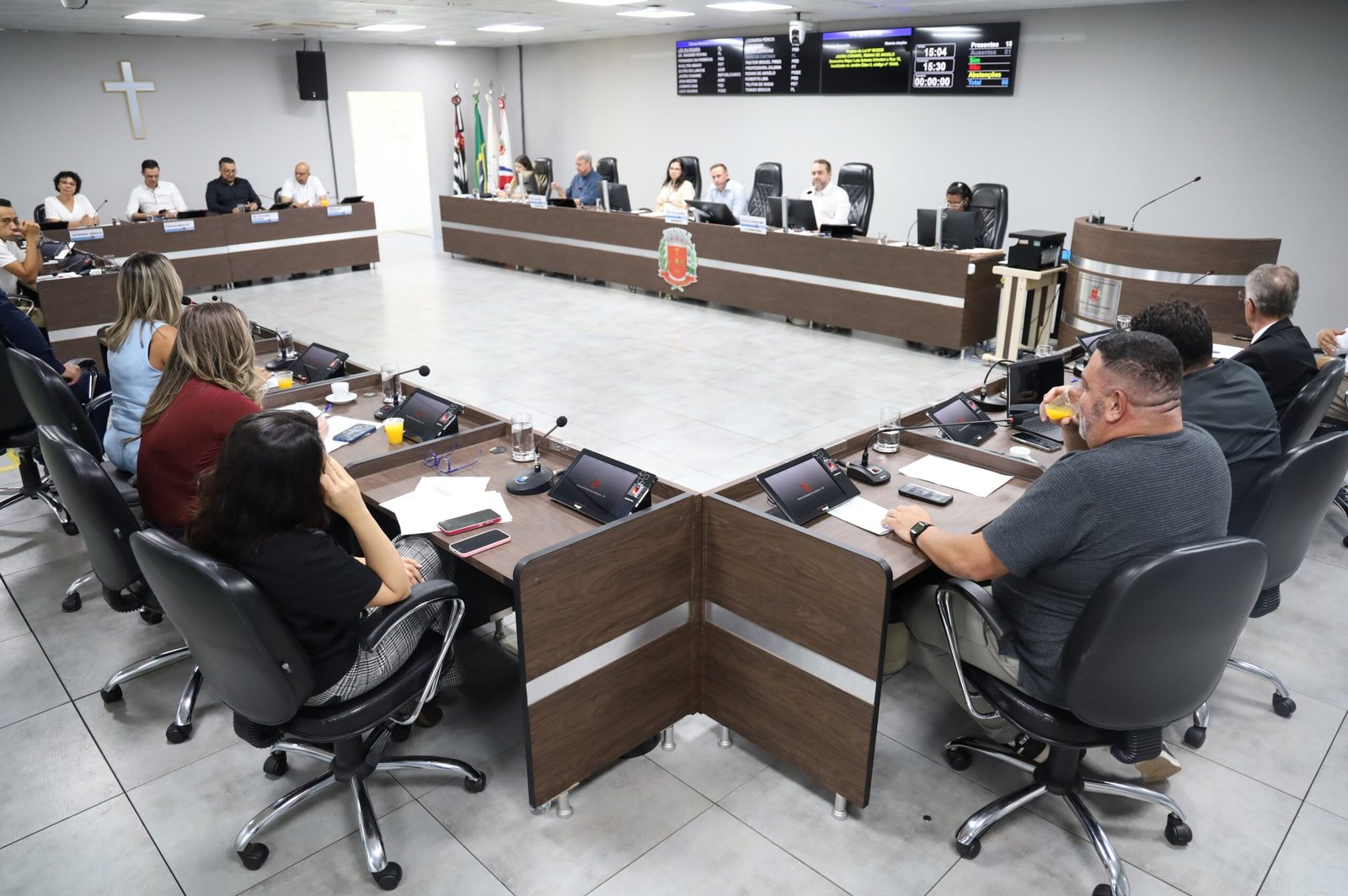 Vereadores aprovam 46 proposituras durante sessão ordinária desta terça-feira (18)