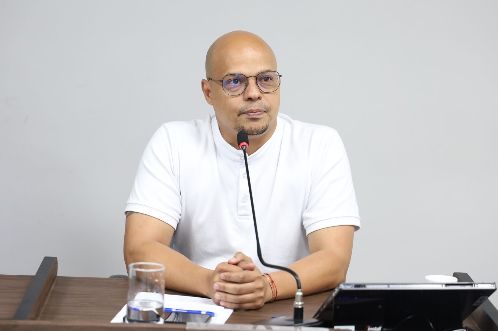 Renan de Angelo cobra medidas de desburocratização, abertura e regularização de empresas no município