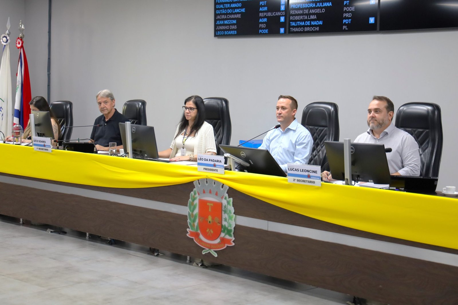 Vereadores aprovam 13 proposituras durante sessão ordinária desta terça-feira (29)