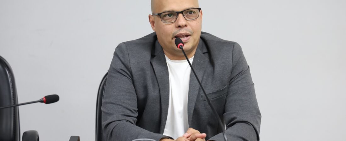 Renan de Angelo pede informações sobre possibilidade de destinação de área para ponto de apoio a motofretistas