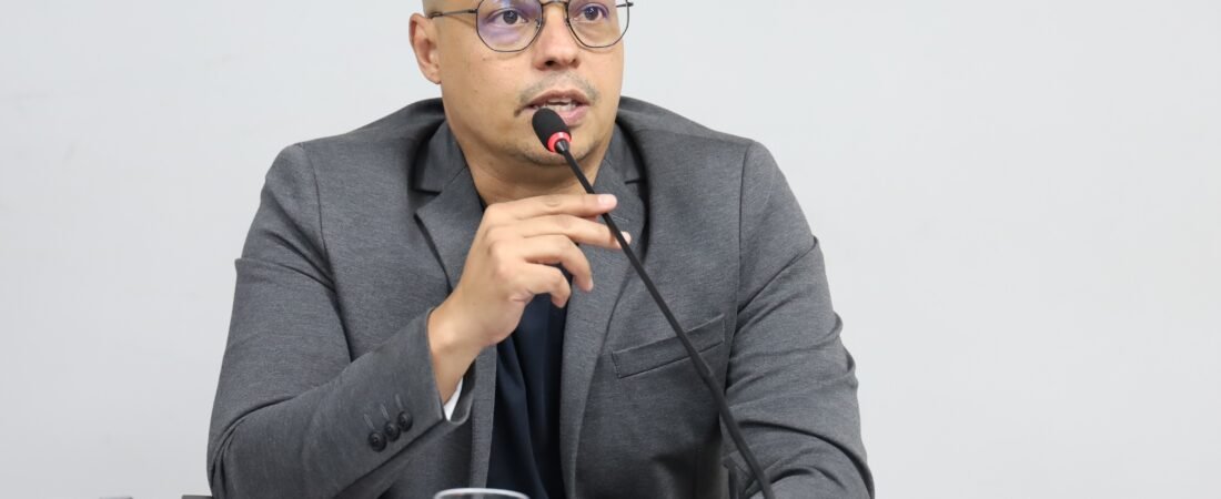Renan de Angelo pede informações sobre substituição, reforma e realocação de lixeiras em espaços públicos do Jardim Lizandra