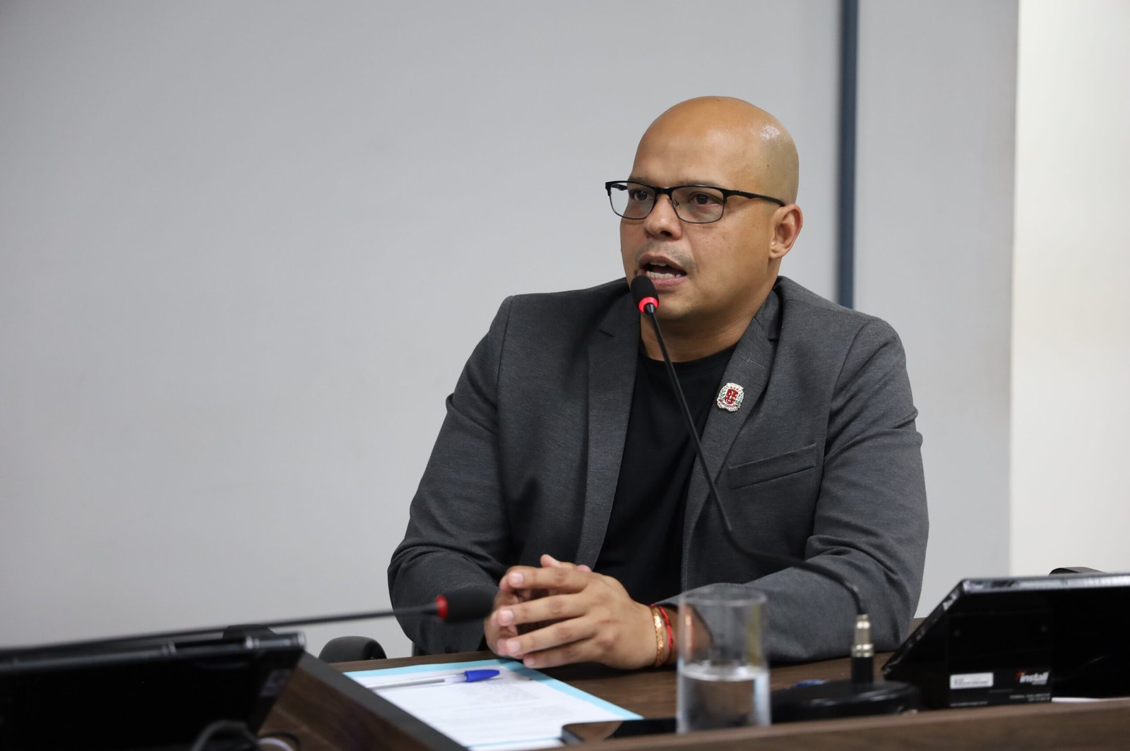 Renan de Angelo pede informações sobre Viveiro Municipal e distribuição de mudas
